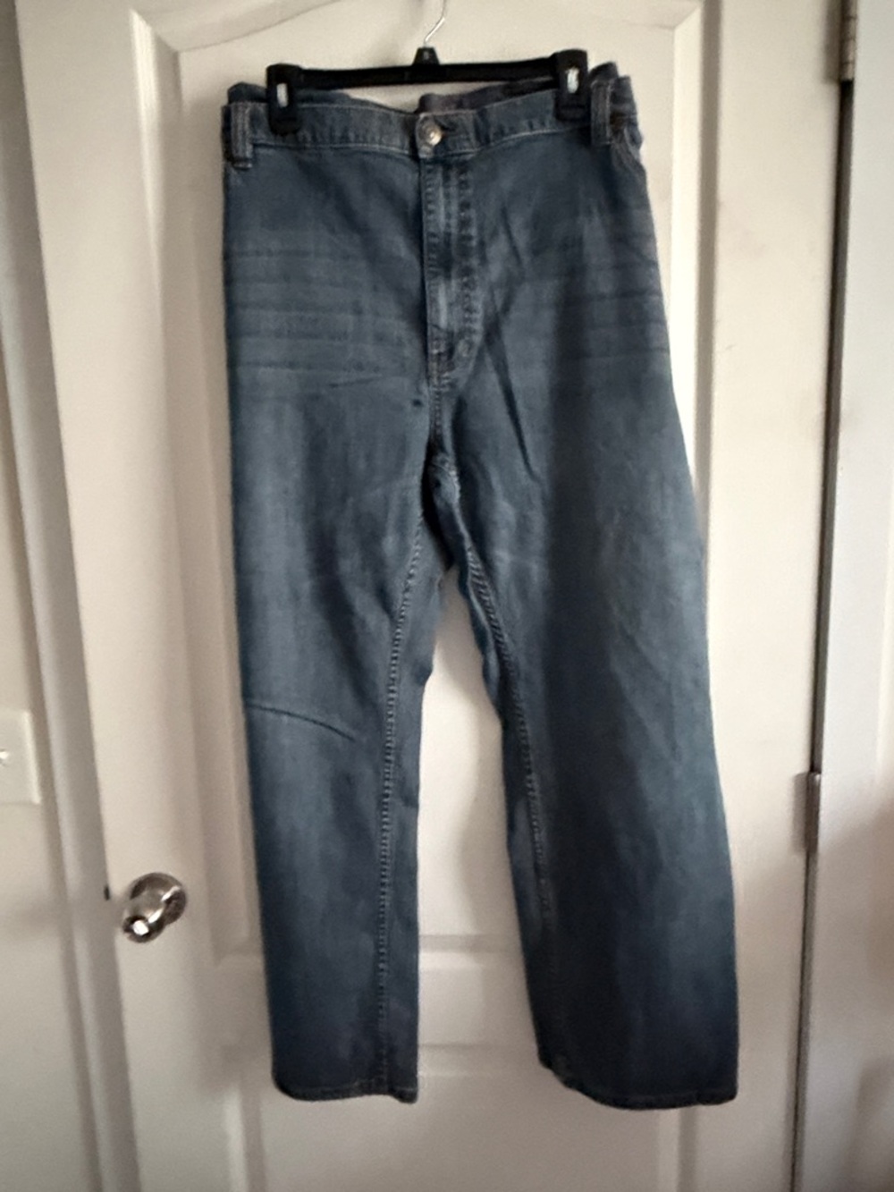 Relaxed Fit Men's Denim Jeans in Light Blue
56waist 30 length